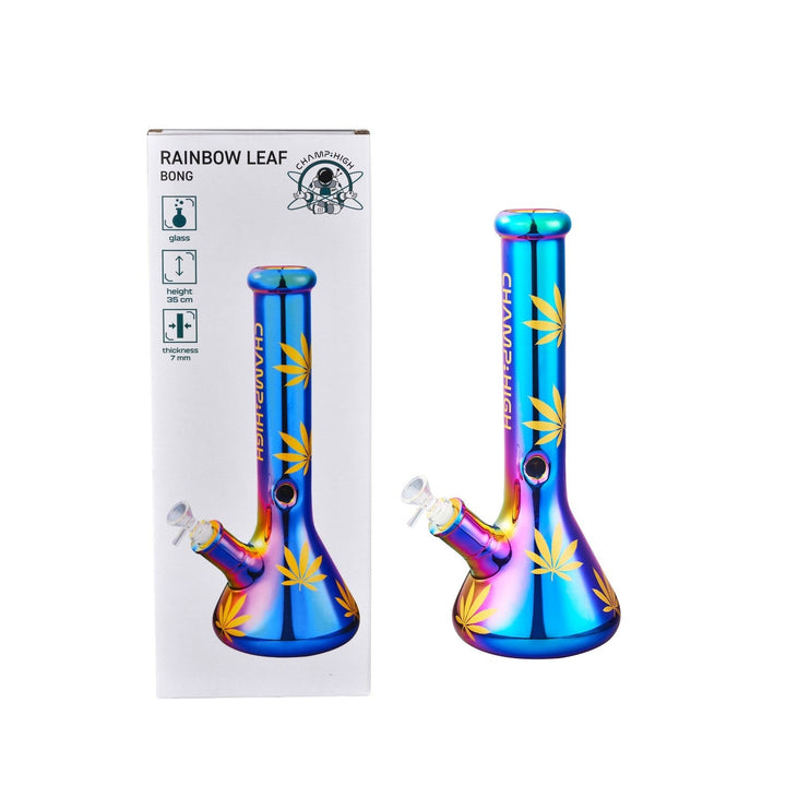 Detailansicht der Champ High Glas Bong mit Hanfblatt-Design