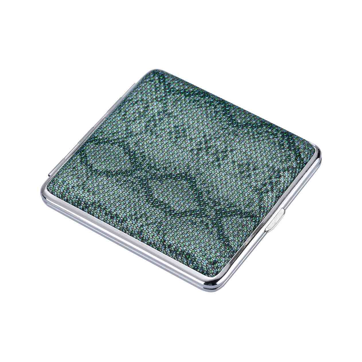 Detailaufnahme Pythonstyle Schlangenleder-Look am Metall-Etui