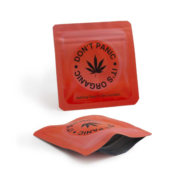 Don't Panic Bag in Rot – Aufbewahrungsbeutel, 6.4 x 6.4 cm