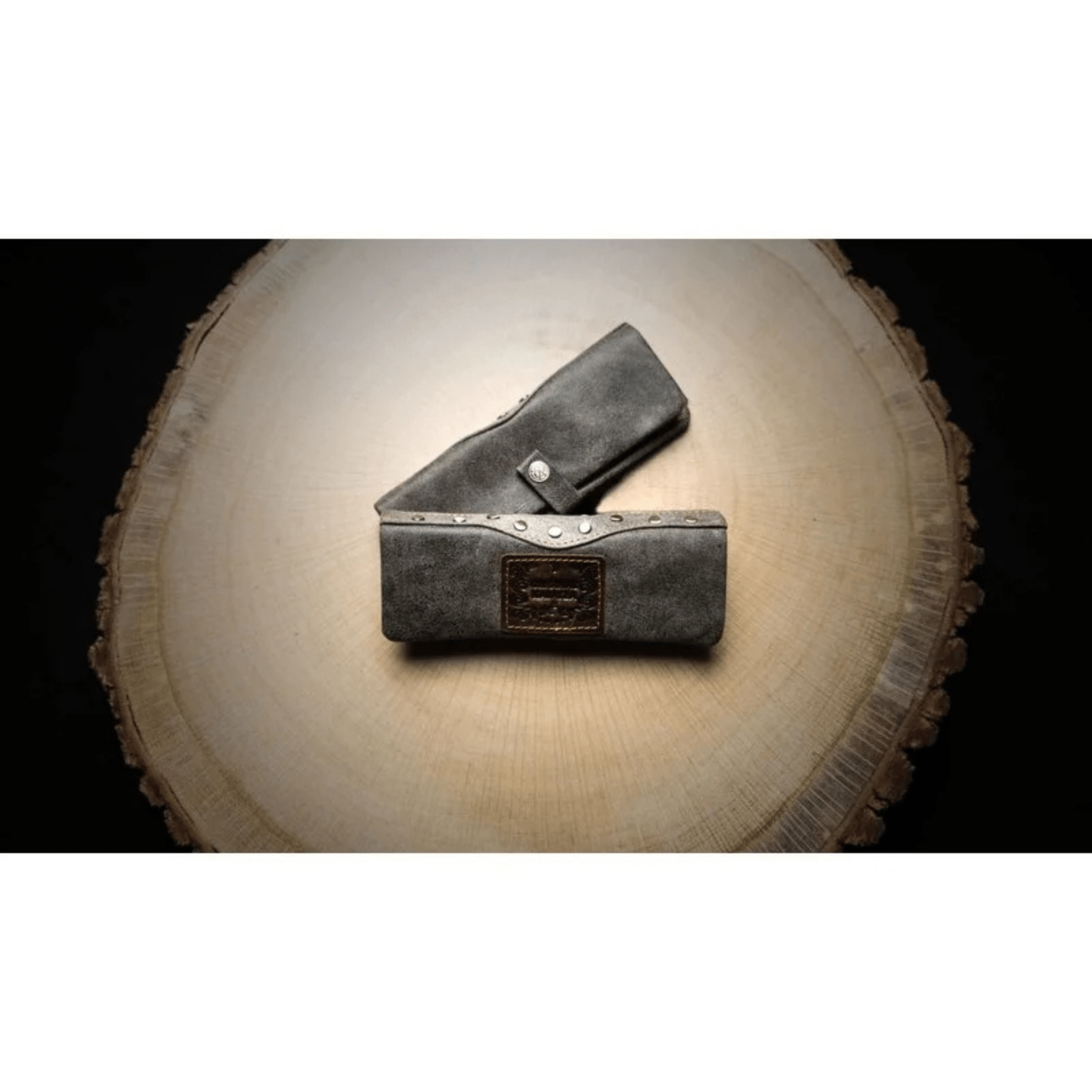 Kavatza Drehtasche Wild Thing Grey Brown aus Leder, geschlossen