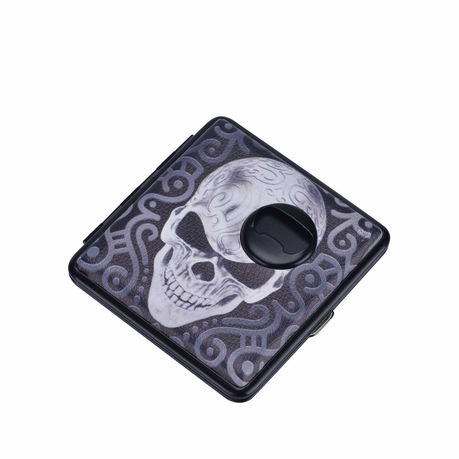 20er Zigarettenetui mit Totenkopf und Flaschenöffner