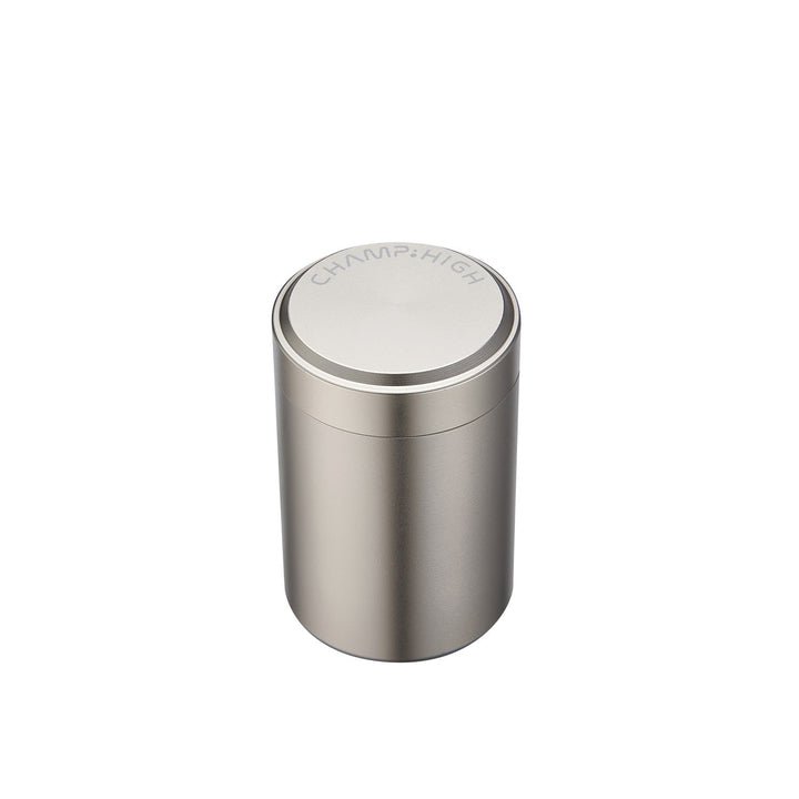 Detailansicht der Champ High Alu Stash Tube in Silber