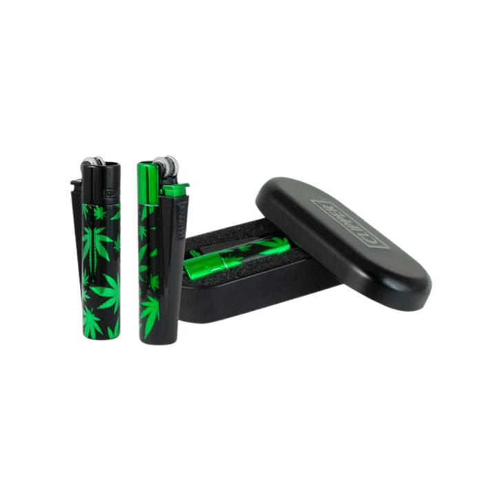Clipper Metal Leaves Green Metall Feuerzeug mit Hanfblatt-Motiv