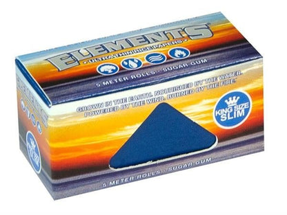 Geöffnete Elements Blue Rolls King Size Slim Box mit Rollpapier
