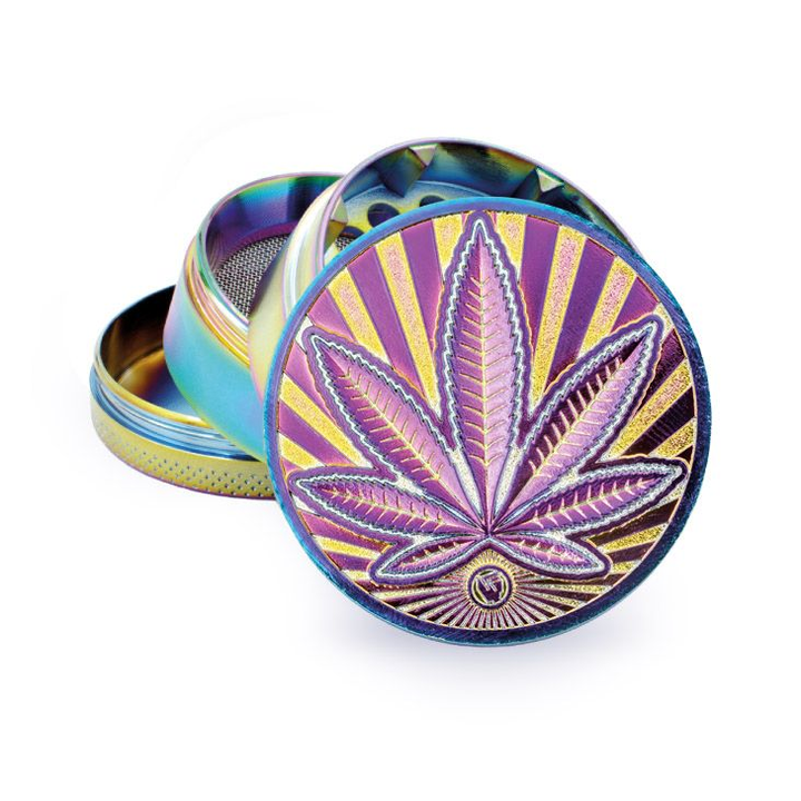 FireFlow Metall-Grinder Highlife Icy mit Regenbogen-Schimmer und Hanfblatt-Motiv geöffnet