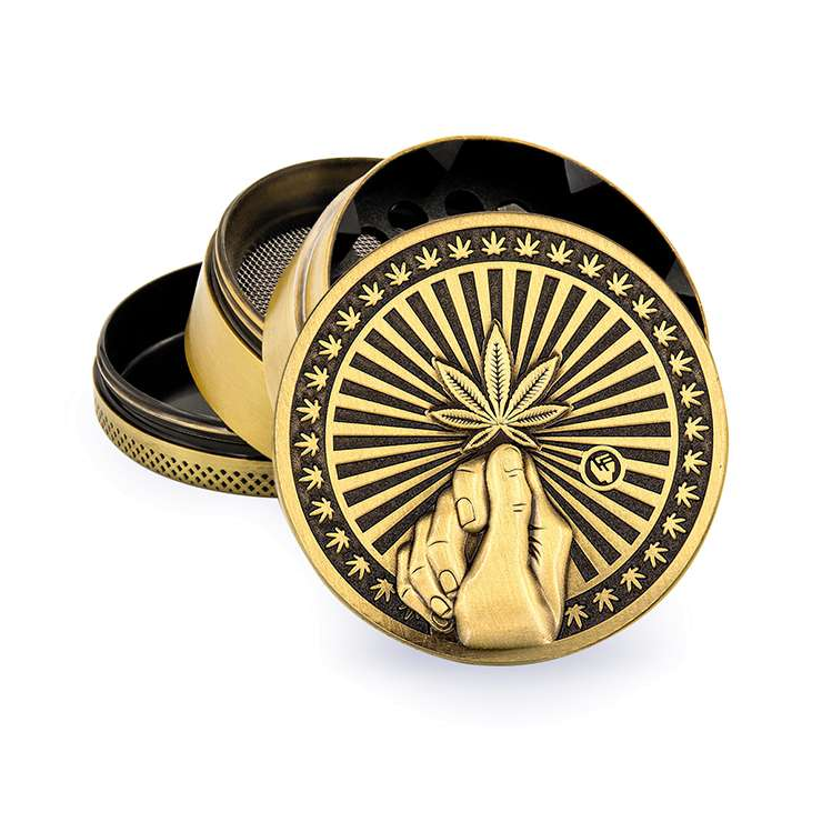 FireFlow Metall-Grinder Hope Gold mit Hand und Hanfblatt Relief, 4-teilig offen