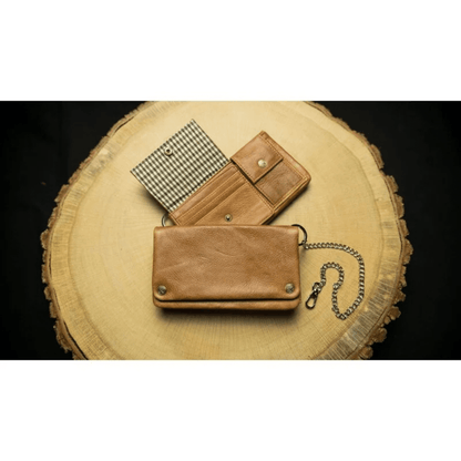 Detailansicht Tabakbeutel und Zubehörfach im Kavatza Tabak Portemonnaie