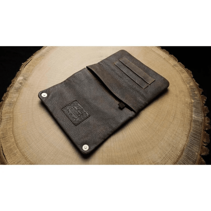 Geöffnete Kavatza Tabaktasche Cowboy mit Blättchenhalter