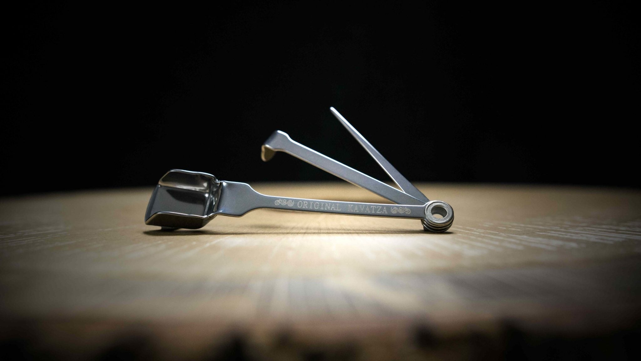 Kavatza Bongtool – Werkzeug zum Reinigen und Stopfen von Bongs und Pfeifen