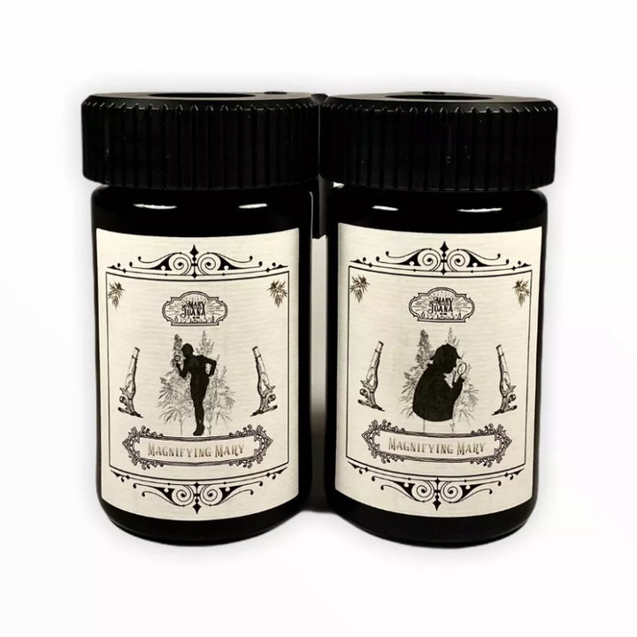 Magnifying Mary Mrs. Holmes – Aufbewahrungsglas mit Lupendeckel, 200 ml