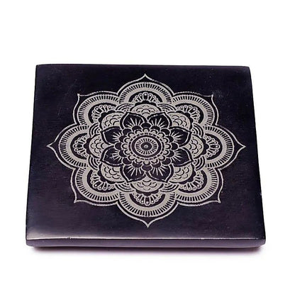 Räucherstäbchenhalter - Speckstein viereckig - Mandala Blume kaufen bei rauchwerk.ch
