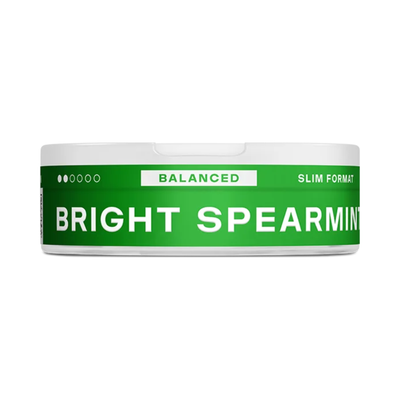 Geöffnete VELO Bright Spearmint Dose mit Nikotin Pouches