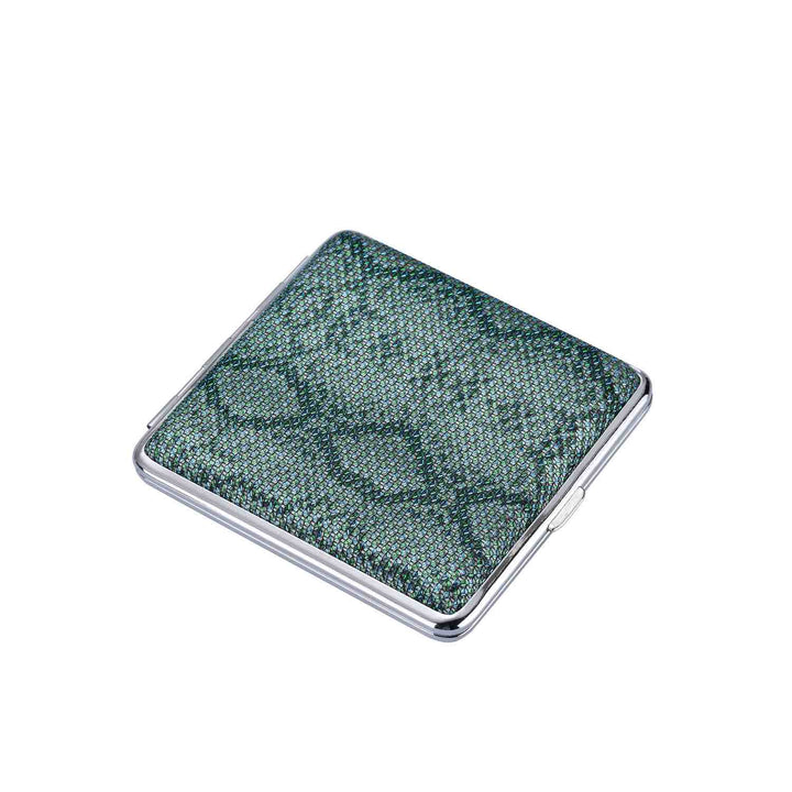 Detailaufnahme Pythonstyle Schlangenleder-Look am Metall-Etui